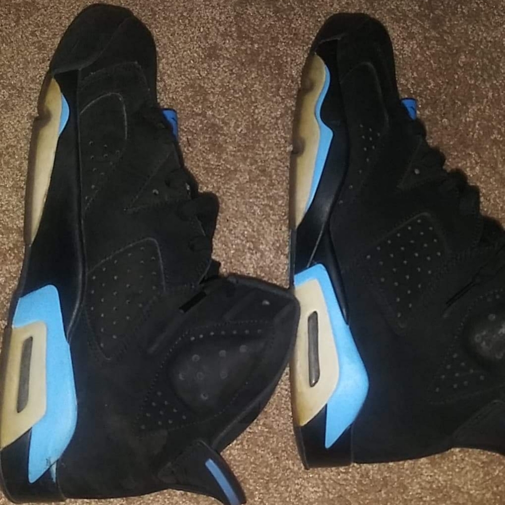 Unc 6s - Picture 3 of 3